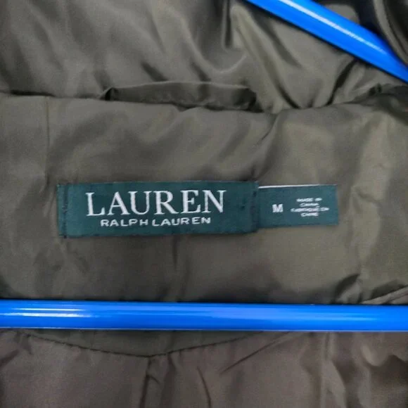 Lauren Ralph Lauren Women's Down Puffer Coat - Size Medium fits like a Small - Picture 8 of 9